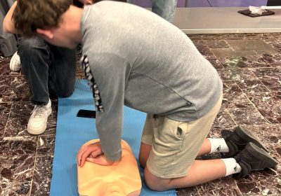 <p style="display:block;"><strong>•</strong> Schüler retten Leben – Woche der Wiederbelebung</p>