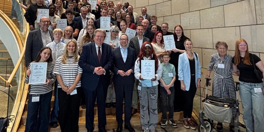 <p style="display:block;"><strong>&bull;</strong> Schülergruppen erringen Förderpreis des Landespräventionsrates NRW</p>