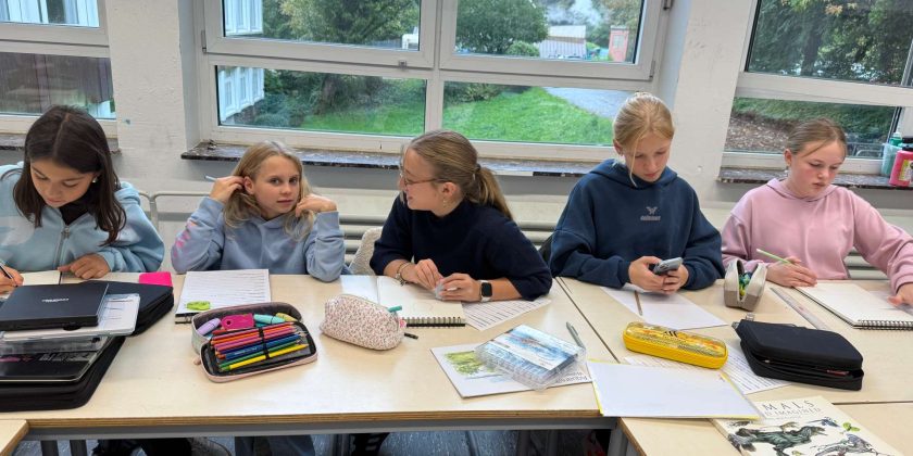 <p style="display:block;"><strong>&bull;</strong> Start für den Kulturkompass</p>
