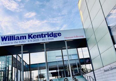 <p style="display:block;"><strong>•</strong> Q1 bei William Kentridge im Folkwangmuseum</p>