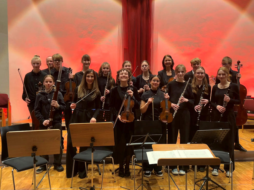 Pausen-, Schulchor und Schulorchester Schulorchester