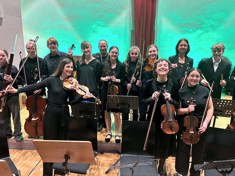 Pausen-, Schulchor und Schulorchester Schulorchester